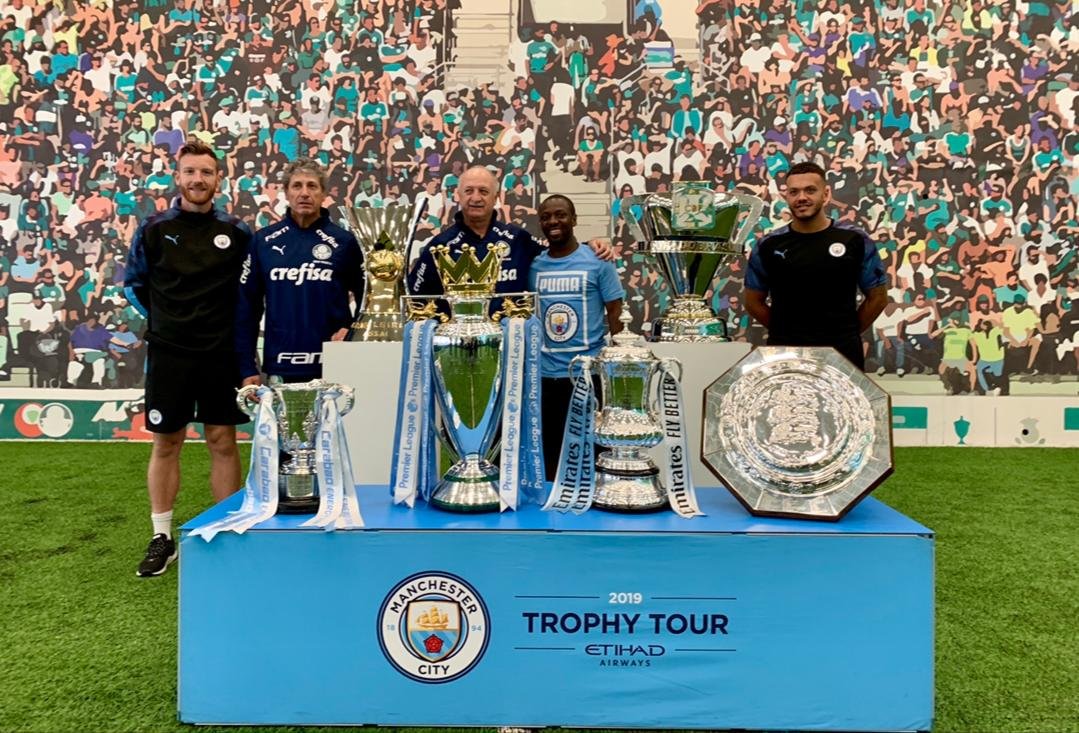 Palmeiras recebe visitantes do Manchester City antes de viagem ao Sul