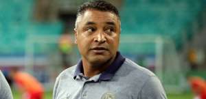 Em confronto direto, Bahia tenta encostar no G6 do Brasileirão