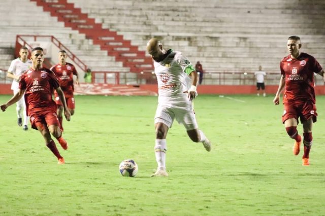 ABC x Sampaio Corrêa – Diante do líder, Alvinegro busca milagre para evitar queda