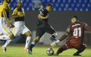 SÉRIE B: Mandantes não se dão bem e campeão brasileiro continua na laterna