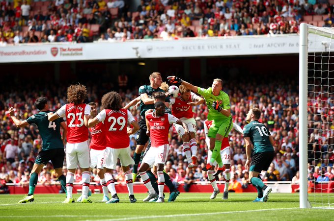 INGLÊS: Na estreia de David Luiz, Arsenal vence o Burnley e segue sem perder