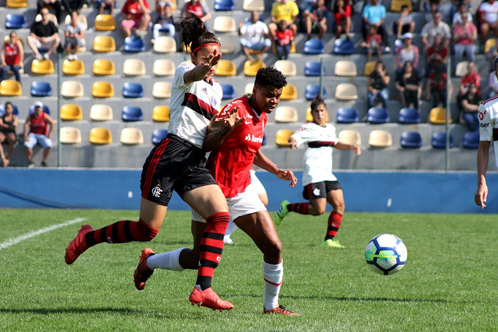 BRASILEIRO FEMININO: Fla empata com Inter no fim e leva decisão para o Rio