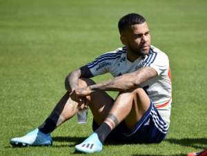 Dono de carreira supervencedora, Daniel Alves segue fiel às origens em Juazeiro