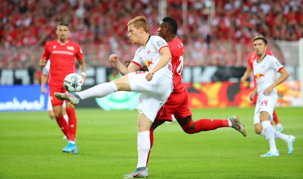 RB Leipzig faz 3 no 1º tempo e goleia Union Berlin por 4 a 0 em estreia do Alemão