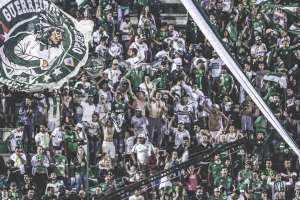 Treinador elogia elenco da Chapecoense e destaca apoio da torcida