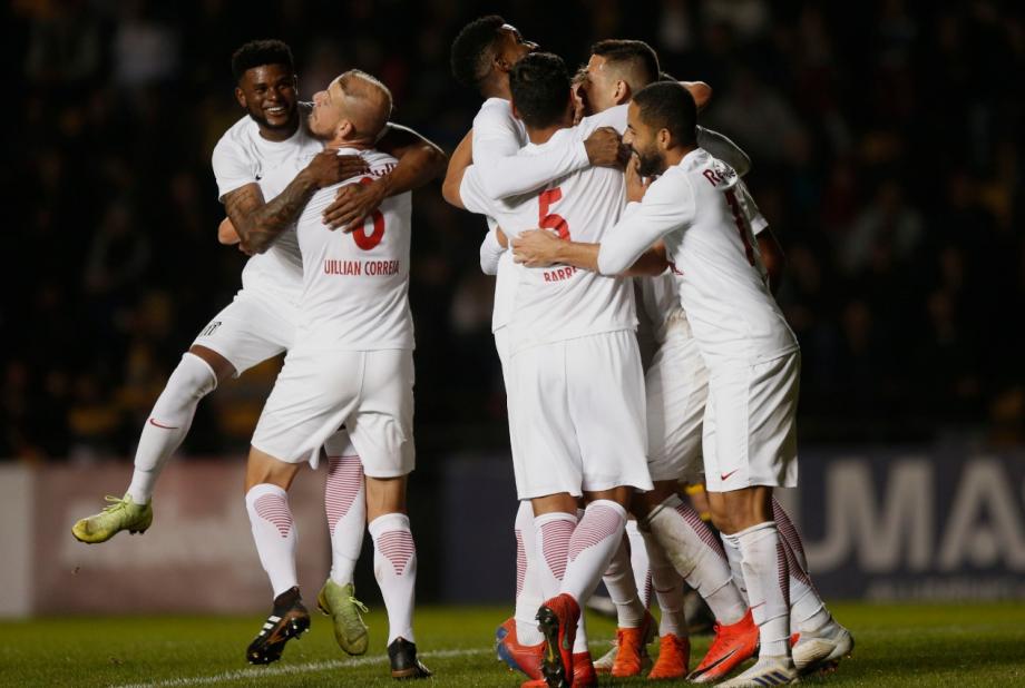 Bragantino vence mais uma na Série B