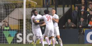SÉRIE B: Bragantino e Coritiba vencem e mantêm a briga pela liderança