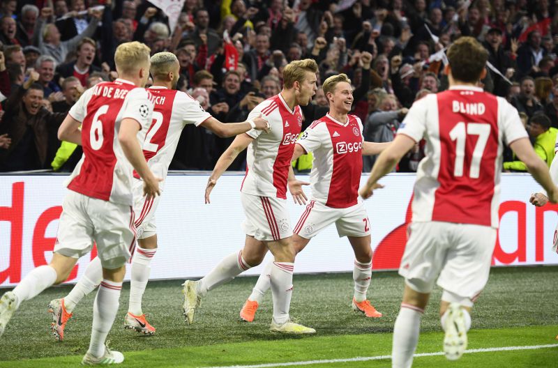 Ajax encabeça clubes na briga por vaga na fase de grupos da Liga dos Campeões
