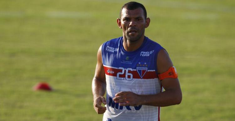 Fortaleza anuncia retorno de zagueiro campeão da Série B