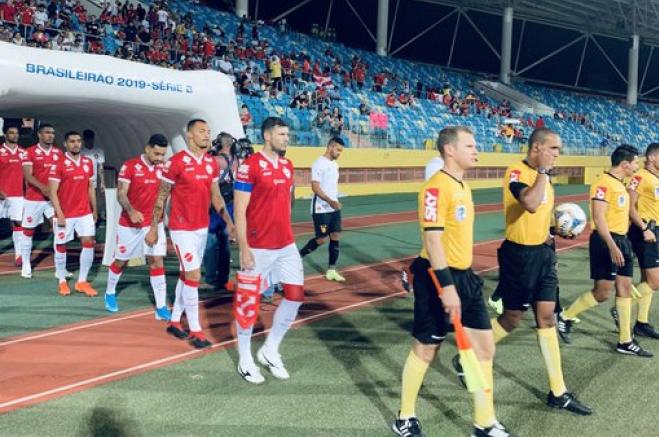 Sport derrota o Vila Nova