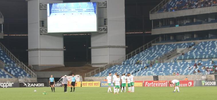 Jogadores do Cuiabá esperaram 30 minutos para o WO