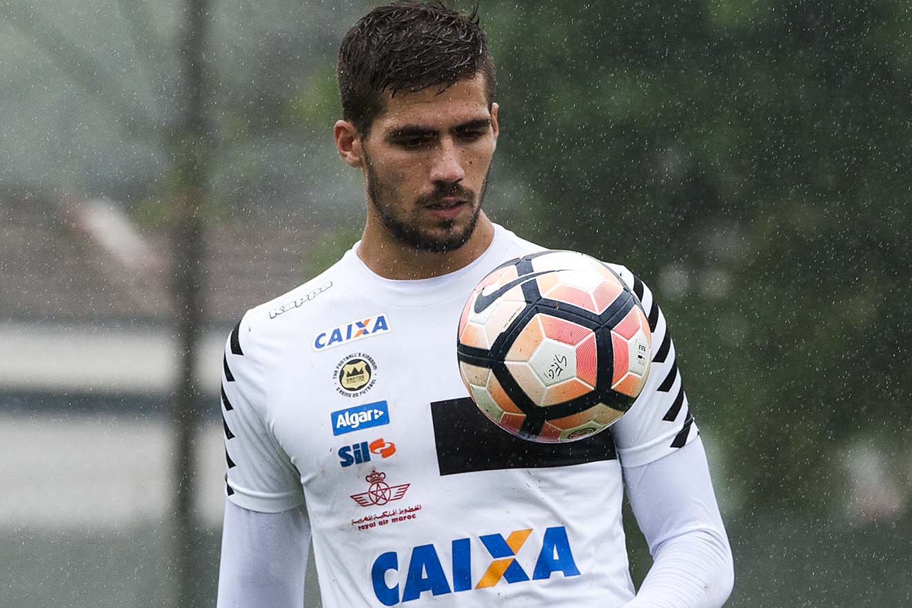 Emprestado pela terceira vez, Santos libera zagueiro para jogar em time espanhol