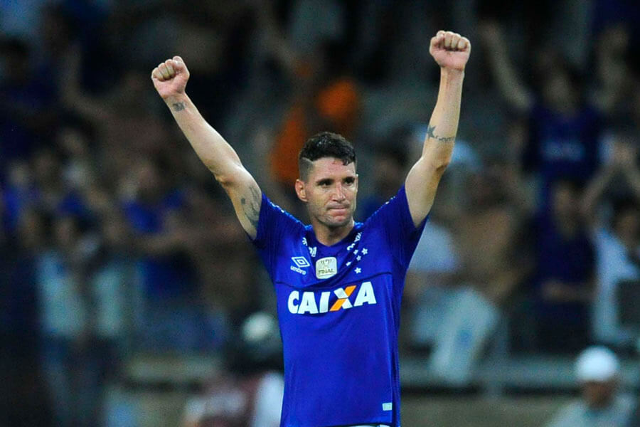Thiago Neves pede time ofensivo e com posse de bola ao projetar jogo do Cruzeiro