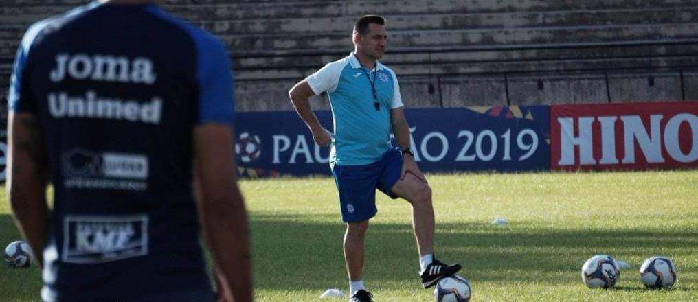 Série B: Presidente não banca Doriva, mas descarta Milton Mendes no São Bento