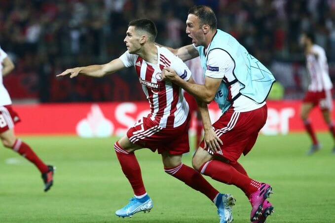 LIGA DOS CAMPEÕES: Olympiacos goleia e se aproxima da vaga na fase de grupos