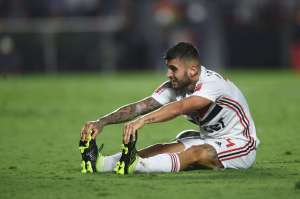 Versátil, Liziero é elogiado e diz estar correndo atrás do tempo perdido