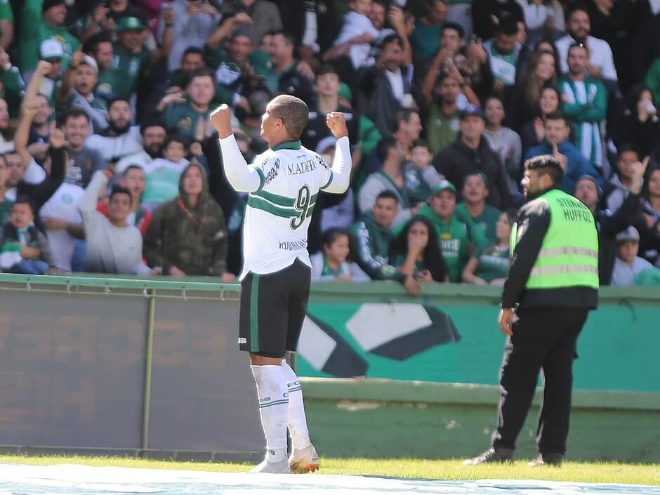 Rodrigão é o atacante da Seleção FI