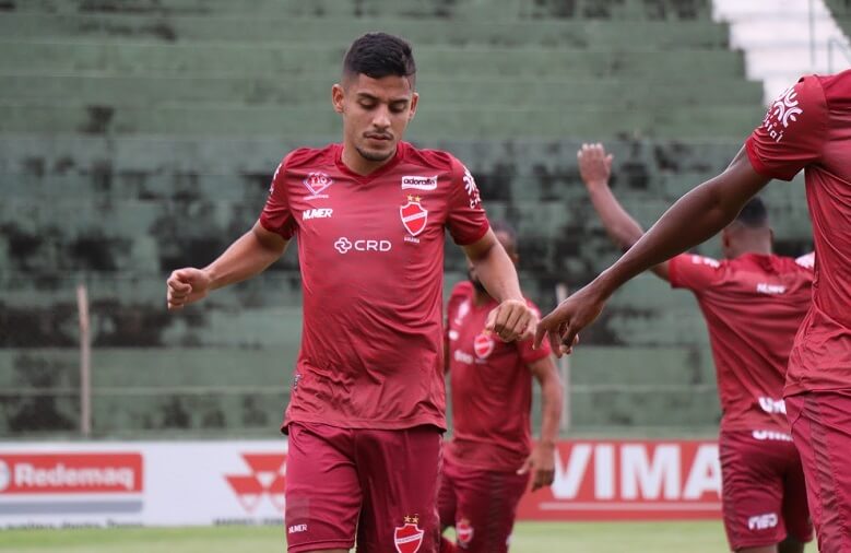 Série B: Vila Nova acerta com atacante do Boa Esporte e dispensa dupla