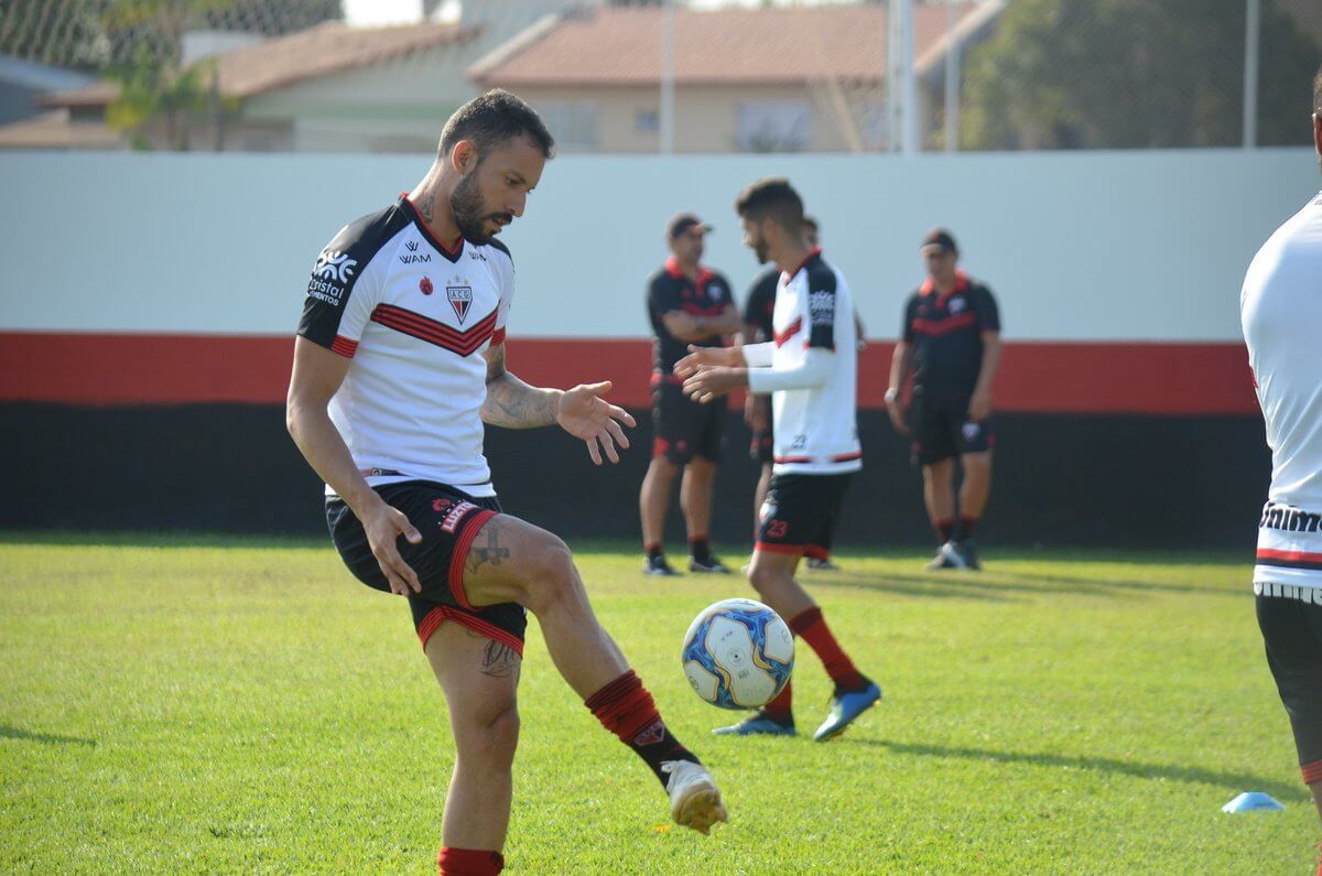 Atlético-GO x Brasil de Pelotas – Dragão tenta se manter dentro do G4