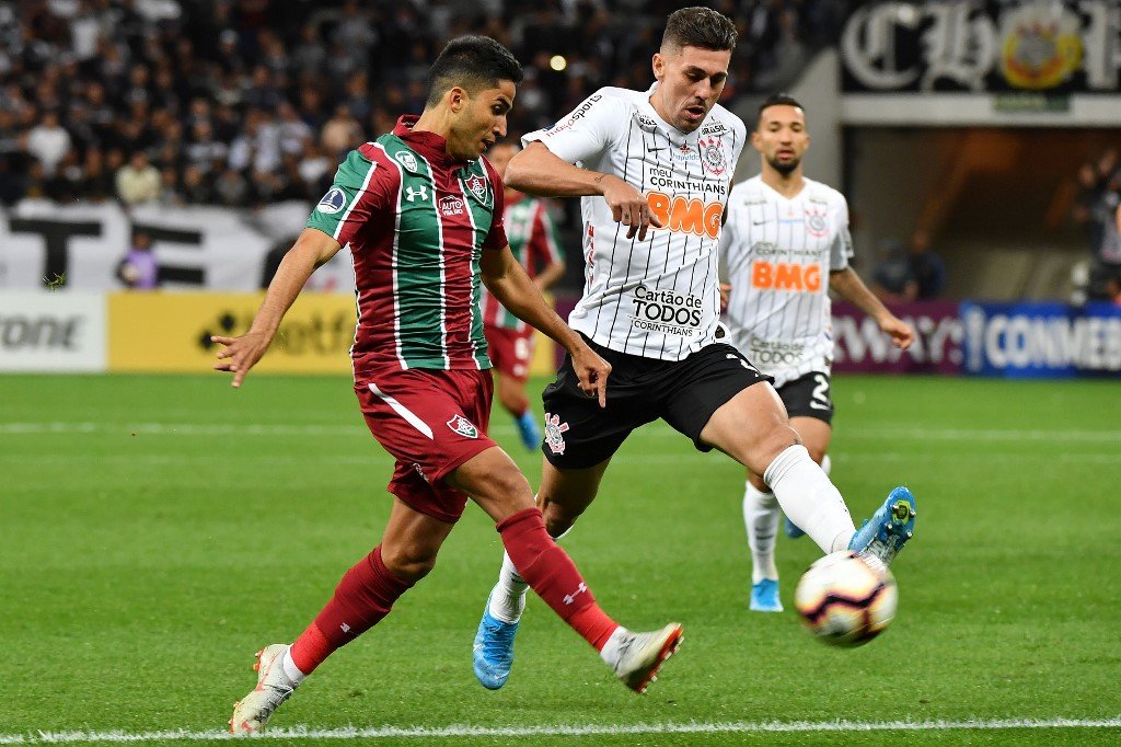 Corinthians e Flumiense empatam sem gols nas quartas da Sul-Americana