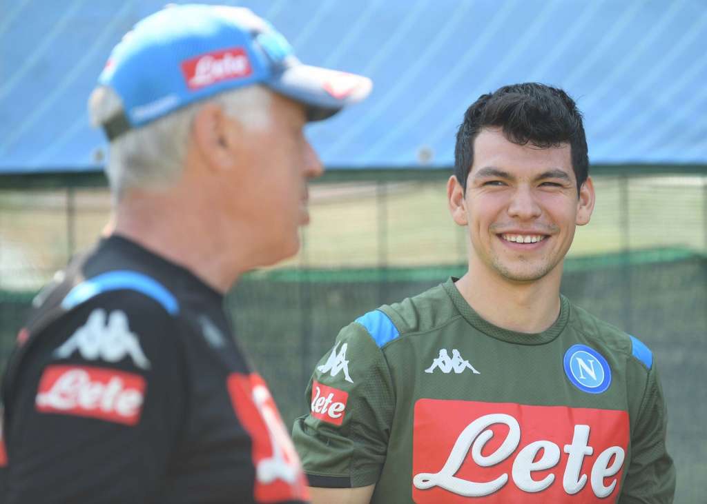 Oficializado como reforço, Lozano já participou do primeiro treino pelo Napoli