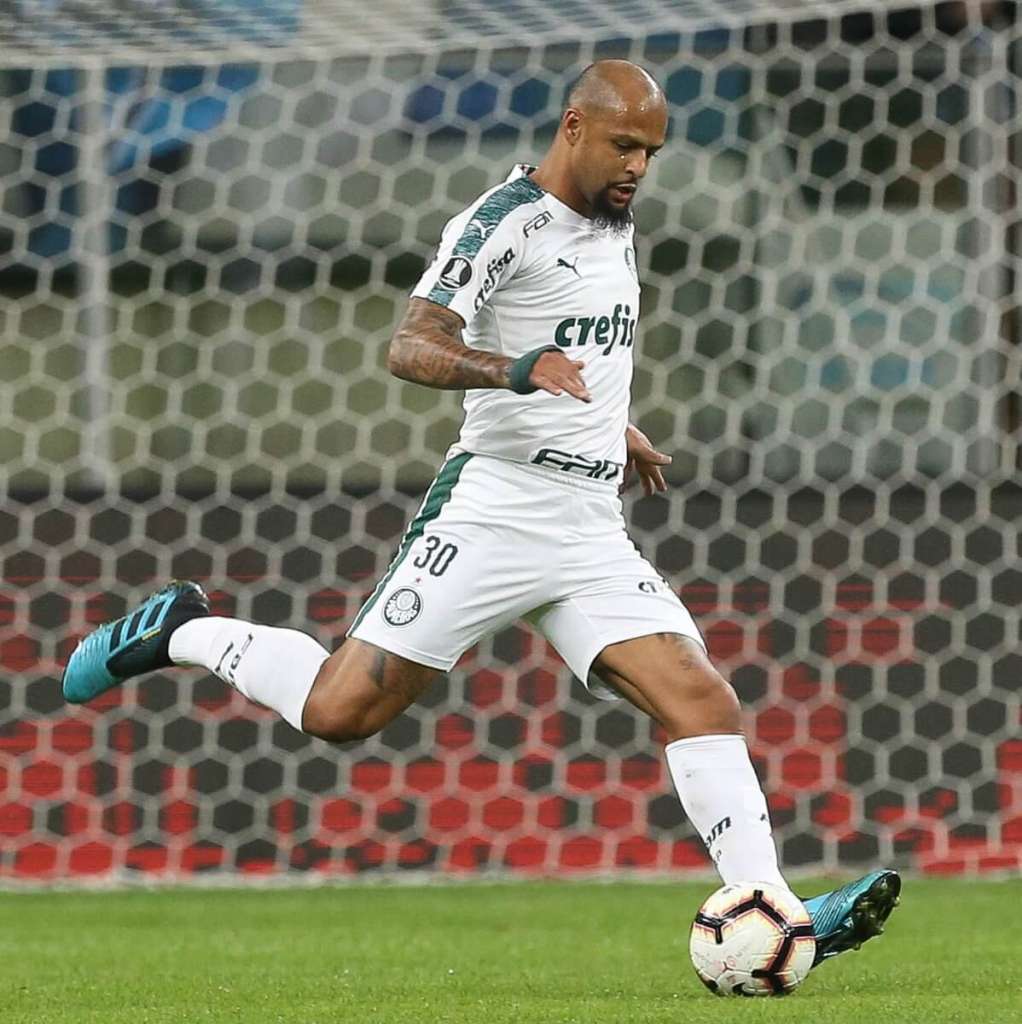 STJD suspende Felipe Melo, do Palmeiras, por 4 jogos por expulsão contra o Bahia