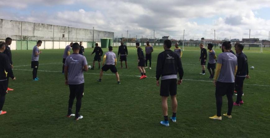 Com volta de ex-seleção, Criciúma se prepara para encarar Paraná