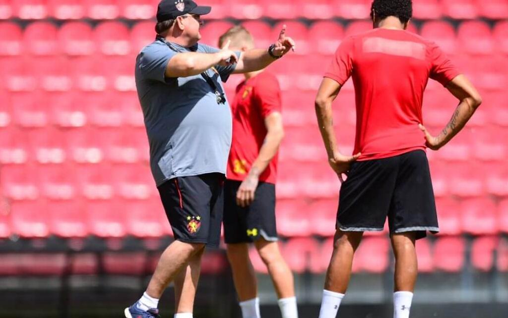 Hoje no Sport, Guto Ferreira vai reencontrar a Ponte Preta neste sábado