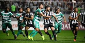 Atlético-MG demonstra interesse em zagueiro de rival na Sul-Americana