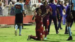 Náutico 3 x 1 Santa Cruz - Líder, Timbu vence Clássicos das Emoções e elimina Cobra Coral