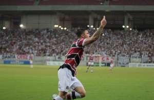 Série C: A caminho da Europa, volante é o primeiro a deixar o Santa após eliminação