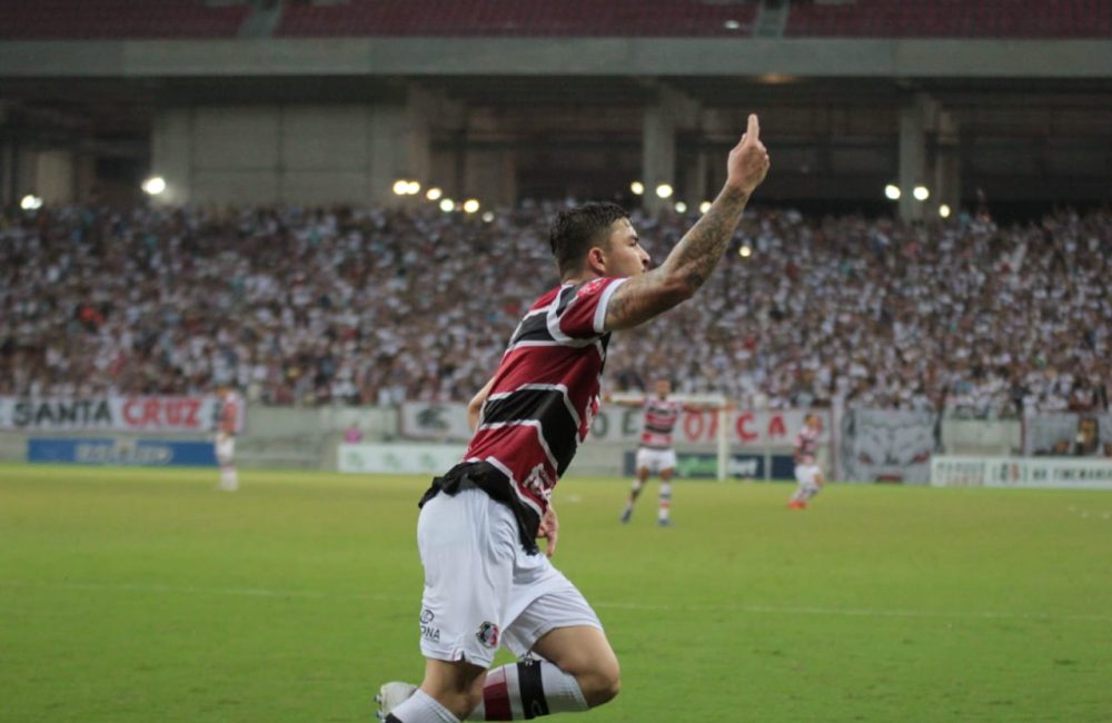 Série C: A caminho da Europa, volante é o primeiro a deixar o Santa após eliminação