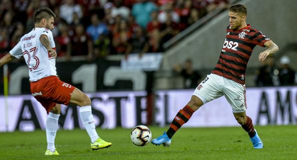 Flamengo em vantagem contra o Internacional