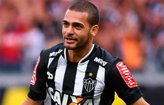 Vasco aguarda ‘ok’ de rival do Brasileirão para oficializar novo atacante