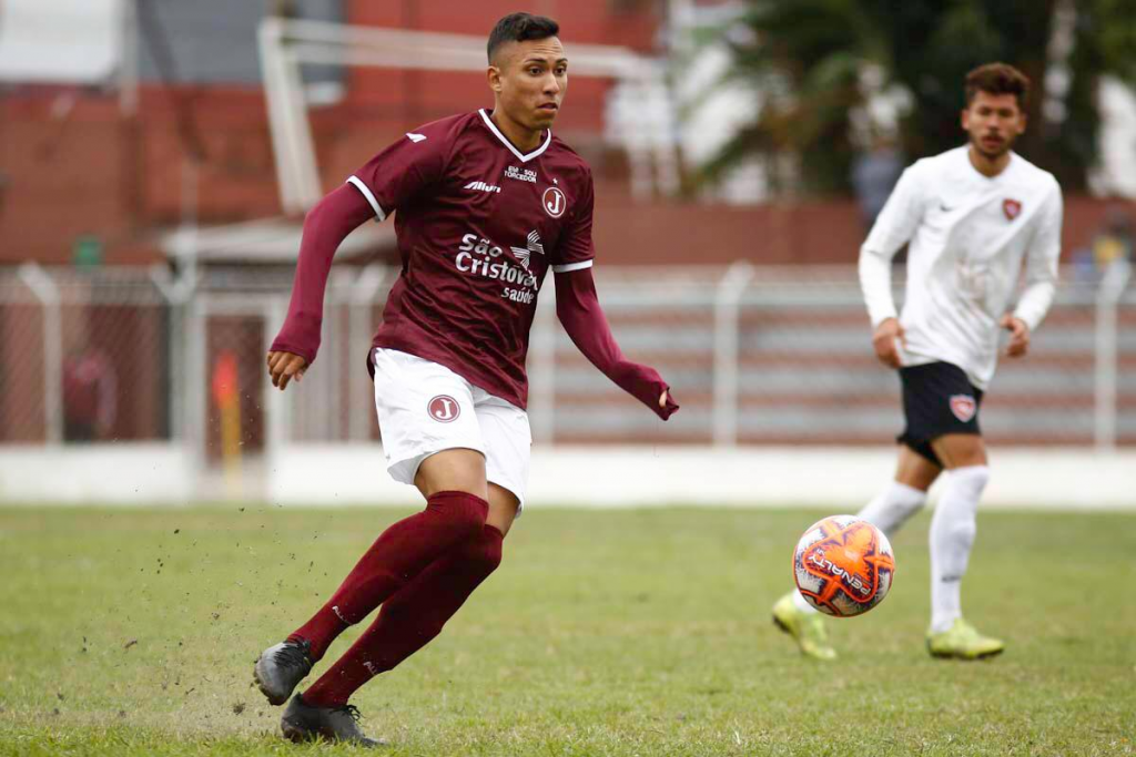 Volante do Juventus fala sobre chave da terceira fase da Copa Paulista