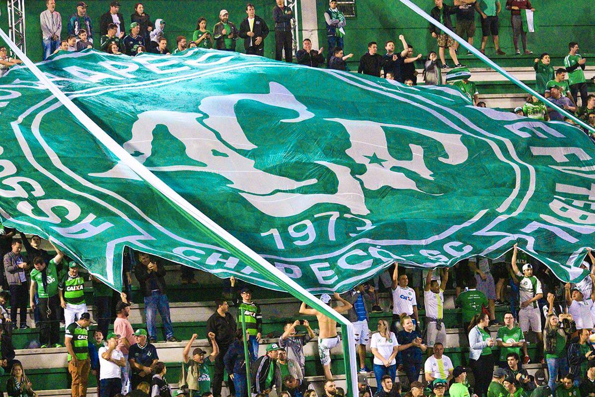 Com promoção, Chapecoense inicia venda de ingressos para jogo contra o Santos