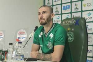 Série B: Mesmo após oficializar três reforços, Guarani intensifica caça por zagueiro