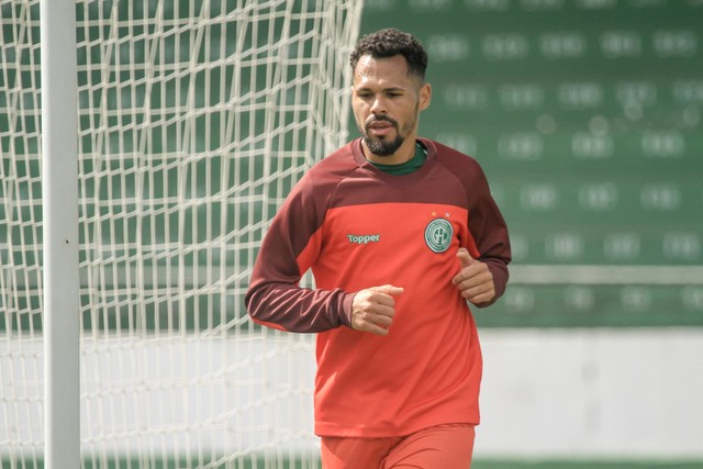 Zagueiro retorna de time da Série B mas irá treinar em ‘horário alternativo’ no Vasco