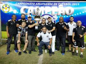 Com mais de 1.200 jogos na carreira, Edson Porto conquista bicampeonato amapaense