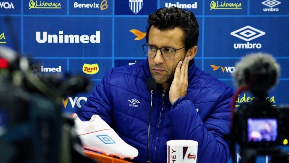 Avaí abre negociação para ter ex-técnico do Palmeiras em 2020