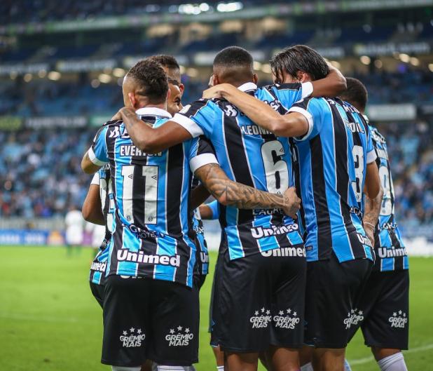 Titular contra o São Paulo, Thaciano diz que Grêmio não ‘abriu mão’ do Brasileiro
