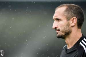 Italiano: Chiellini sofre lesão grave no joelho em treino da Juventus e será operado