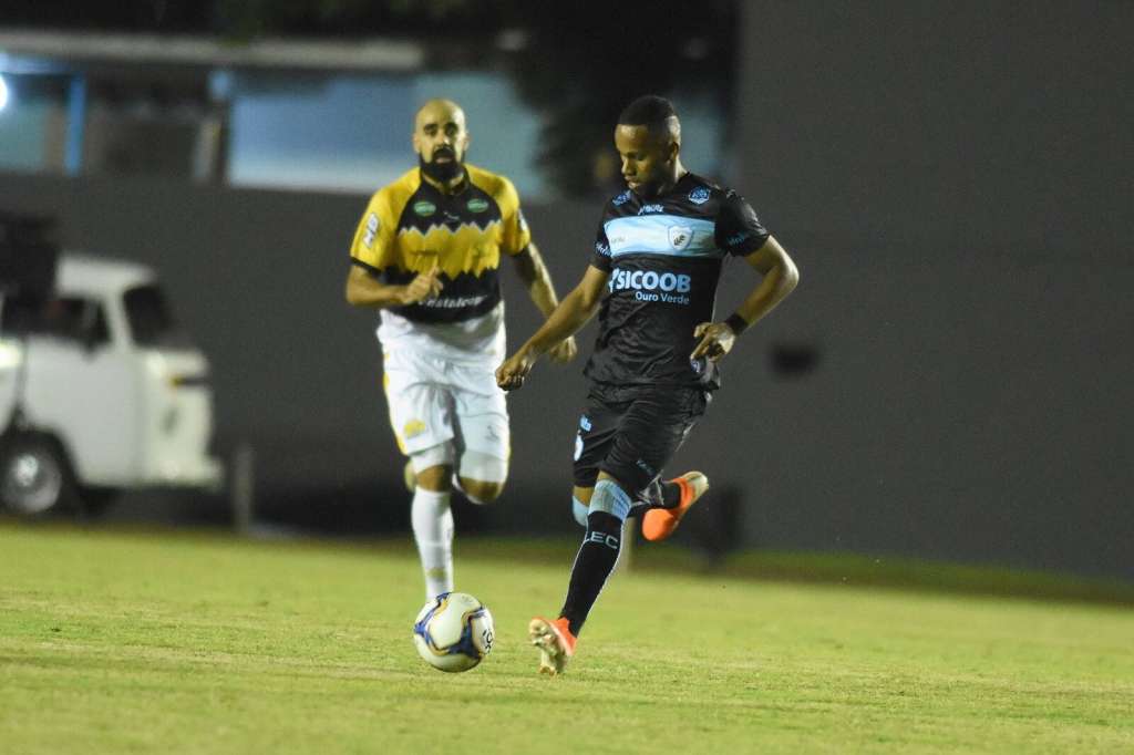 O atacante Anderson Oliveira foi vendido para o Portimonense-POR (Foto: Gustavo Oliveira/LEC)