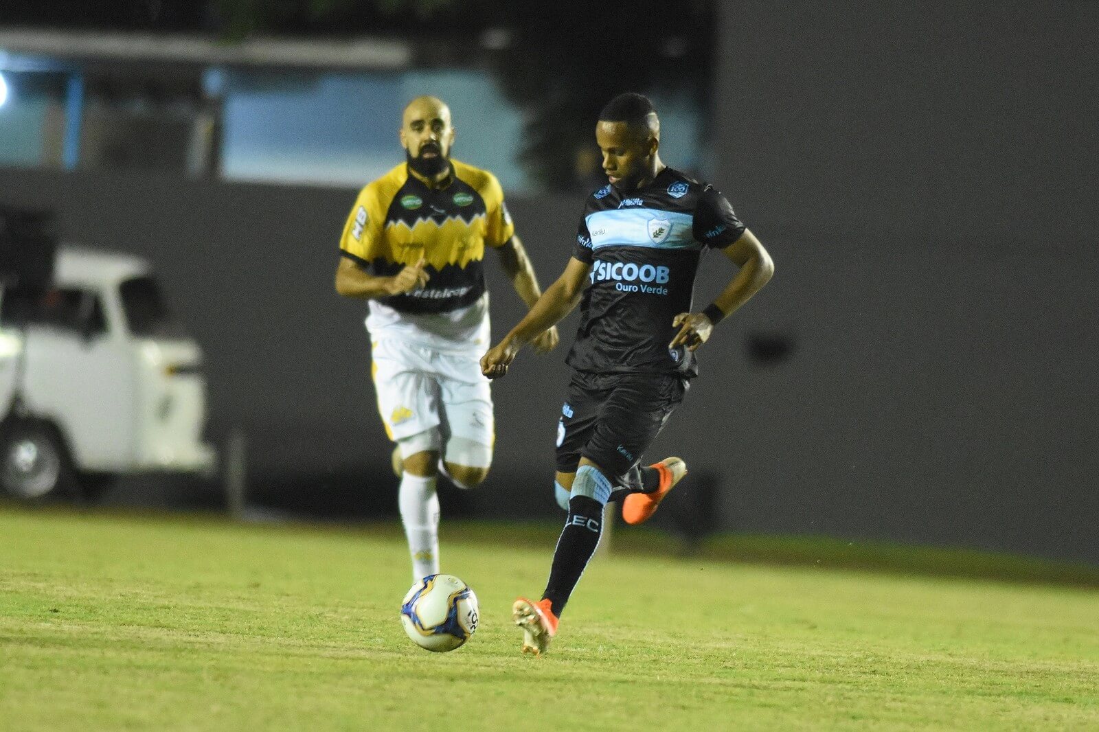 Série B: Londrina acerta venda de atacante para clube português