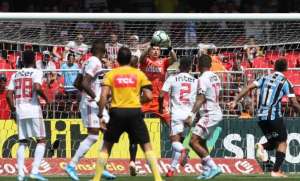 Jogadores do São Paulo lamentam chance de encostar nos líderes do Brasileirão