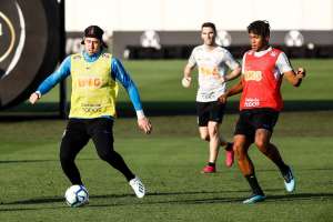 Contra o Atlético-MG, Corinthians espera iniciar arrancada no Brasileirão