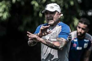 Sampaoli tem de lidar com 5 desfalques na próxima rodada contra o Athletico-PR