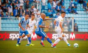 Avaí espera comemorar aniversário com primeira vitória no Brasileirão