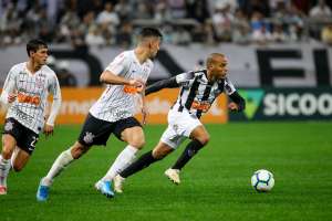 Corintianos admitem que desgaste físico pesou no triunfo contra o Atlético-MG