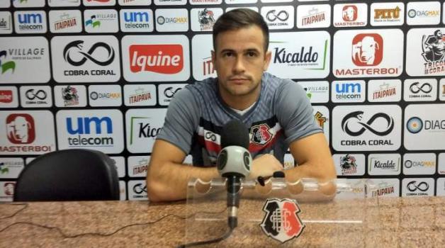 Série C: Santa Cruz sinaliza permanência de atacante e descarta técnico ex-Vasco